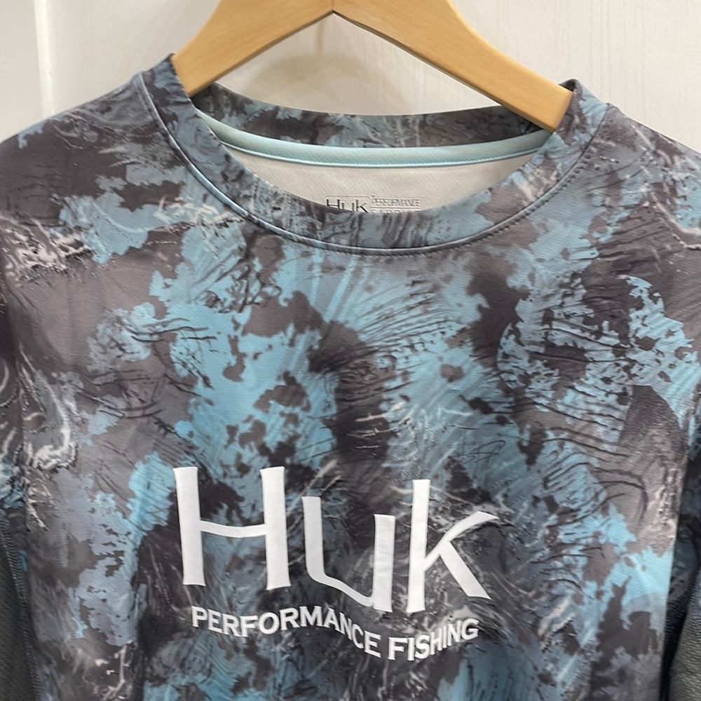 Huk Performance Fishing Long Sleeve Refraction Print Men’s Shirt
